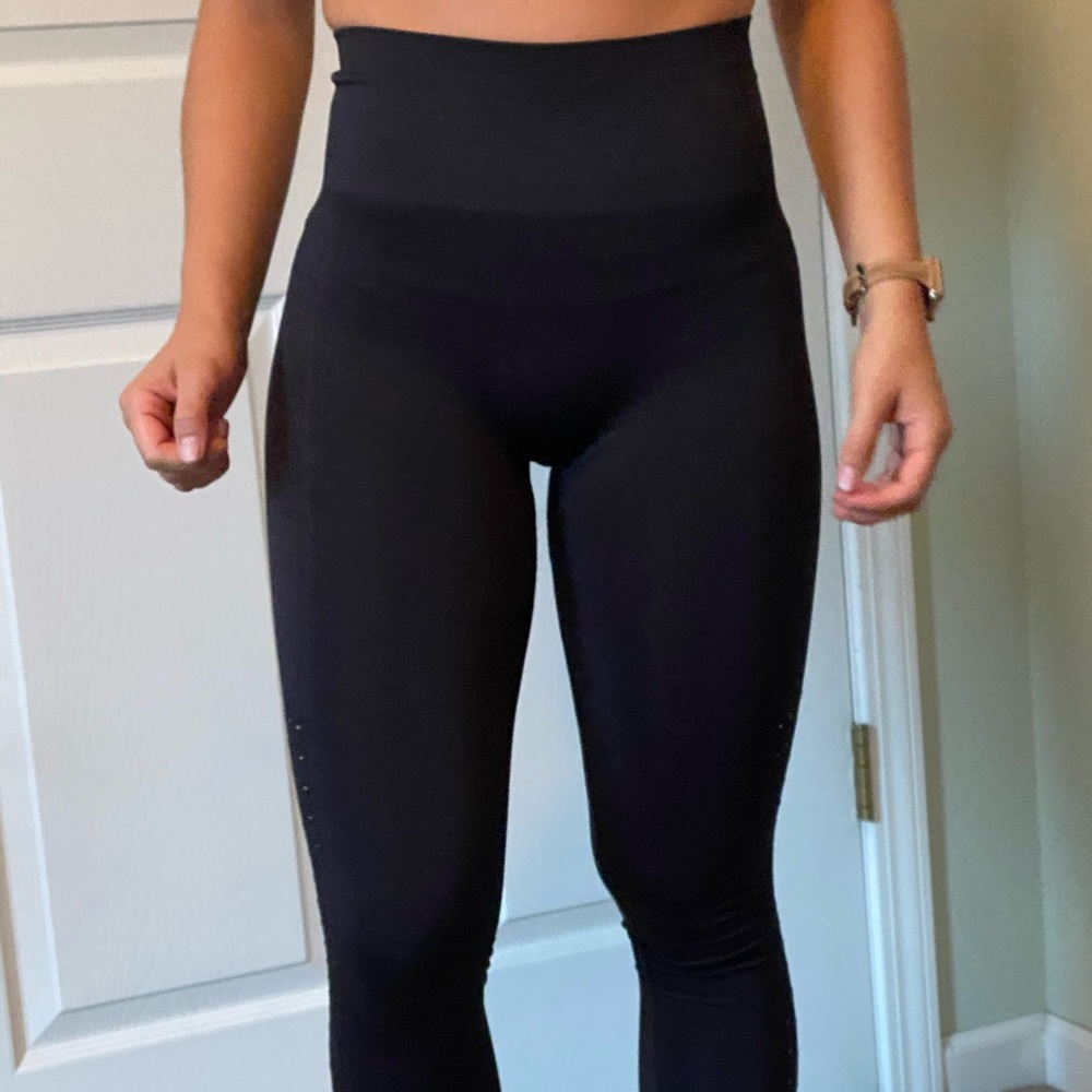 Black fabletics leggings